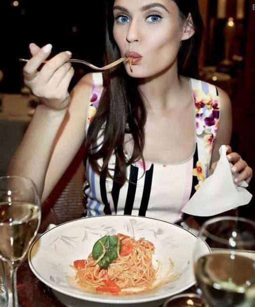 吃葫芦瓜的吃货主播,吃货主播带你领略美食新境界